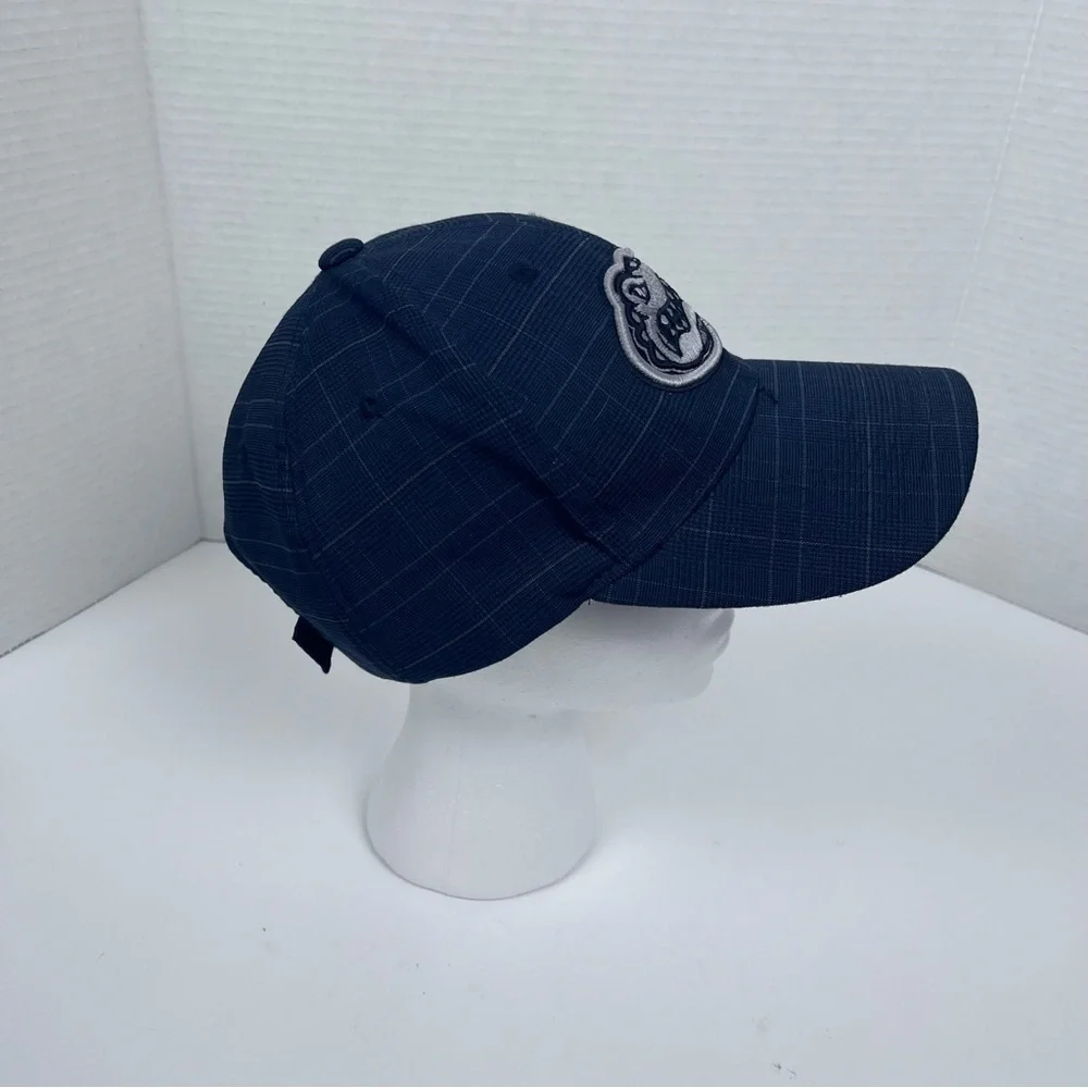 Captivating Headgear NCAA Florida Gators Adjustable Strap Back Baseball Cap OS